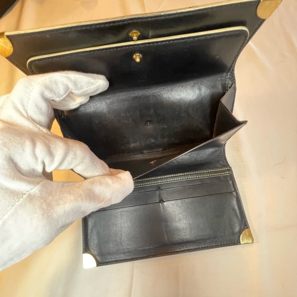 Louis Vuitton Suhali Porte-Trésor International Wallet - Picture 10 of 15